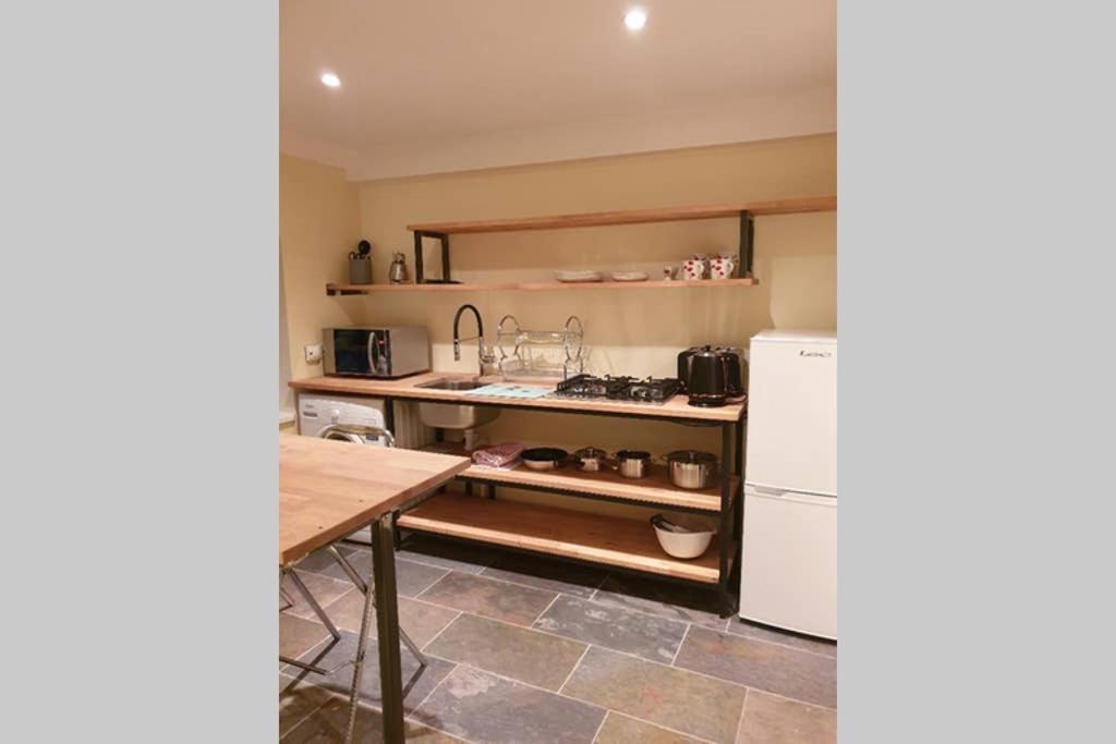 Willow Lodge Abergavenny ภายนอก รูปภาพ