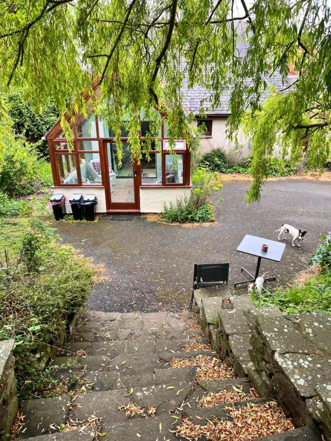 Willow Lodge Abergavenny ภายนอก รูปภาพ